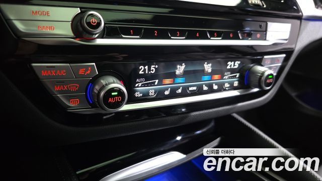 BMW Gran Turismo 2024 — photo 21
