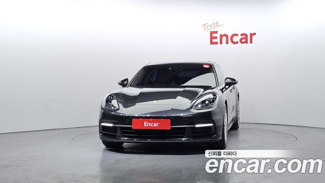 Porsche Panamera 2018 — photo 3