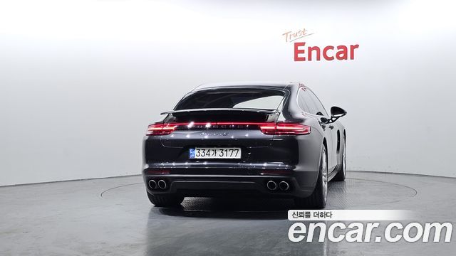 Porsche Panamera 2018 — photo 4