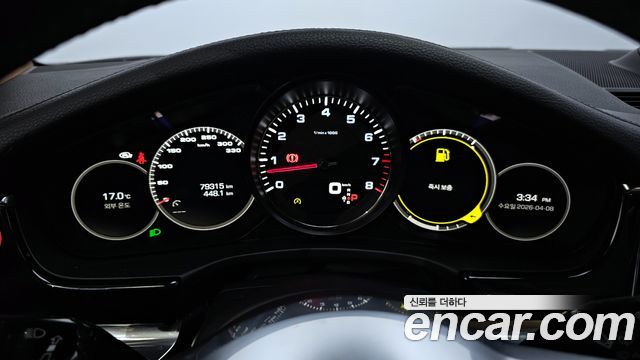 Porsche Panamera 2018 — photo 9