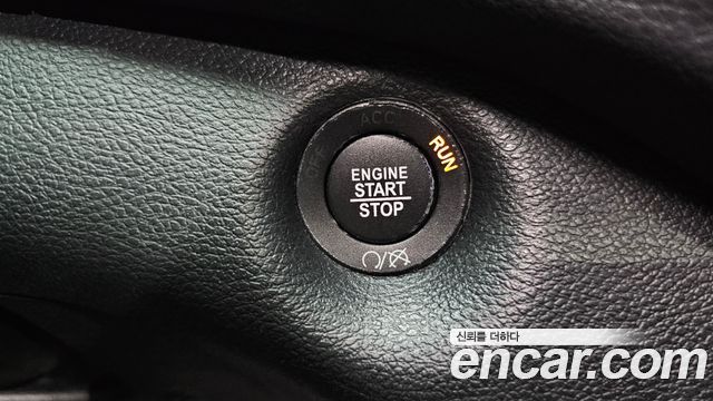 Jeep Cherokee 2021 — photo 28