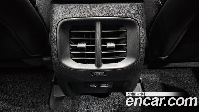 Jeep Cherokee 2021 — photo 31