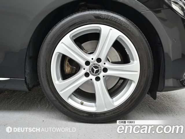Mercedes-Benz E-Class 2018 — photo 5