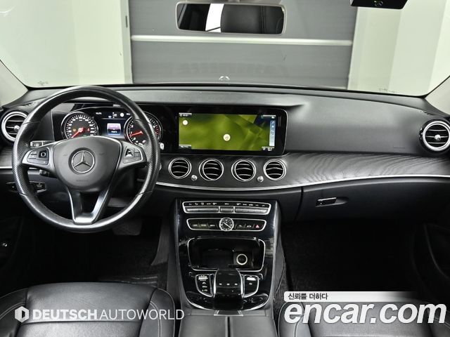 Mercedes-Benz E-Class 2018 — photo 7