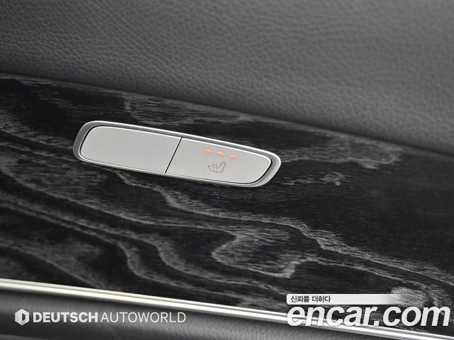 Mercedes-Benz E-Class 2018 — photo 16