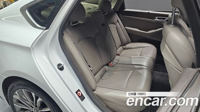Hyundai Genesis 2014 — photo 12