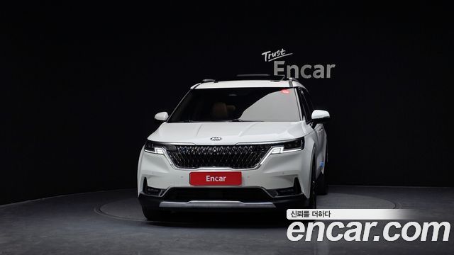 Kia Canival 2021 — photo 3
