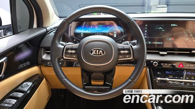Kia Canival 2021 — photo 19