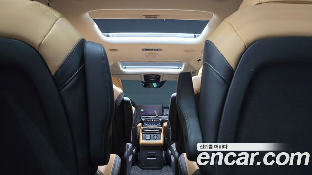 Kia Canival 2021 — photo 26