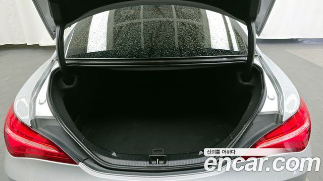 Mercedes-Benz CLA-Class 2018 — photo 26