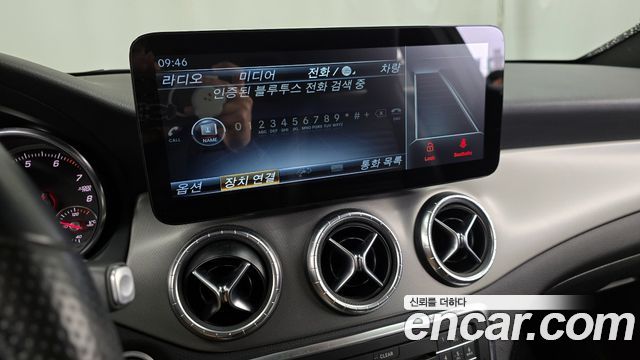 Mercedes-Benz CLA-Class 2018 — photo 16