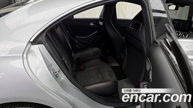 Mercedes-Benz CLA-Class 2018 — photo 27