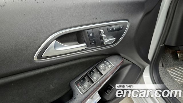 Mercedes-Benz CLA-Class 2018 — photo 30