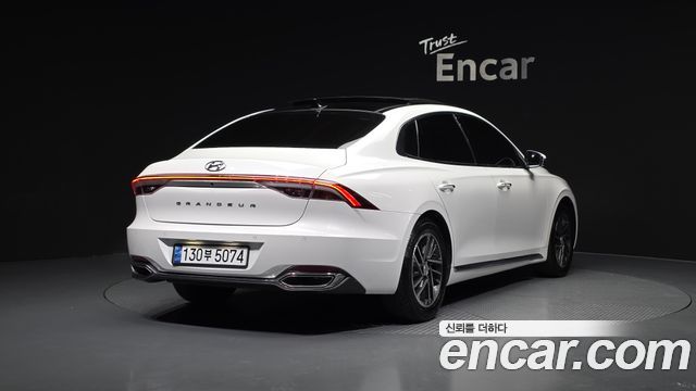 Hyundai Grandeur 2022 — photo 2