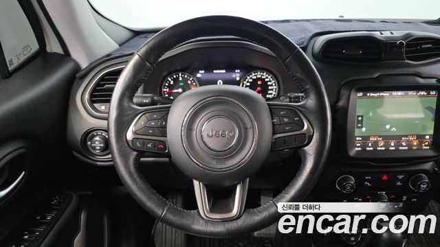 Jeep Renegade 2018 — photo 21