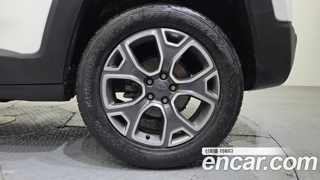 Jeep Renegade 2018 — photo 7