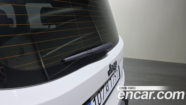 Jeep Renegade 2018 — photo 29