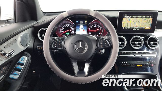 Mercedes-Benz GLC-Class 2018 — photo 18