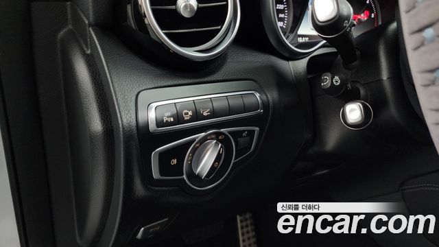 Mercedes-Benz GLC-Class 2018 — photo 21
