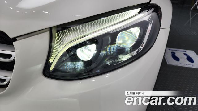Mercedes-Benz GLC-Class 2018 — photo 8