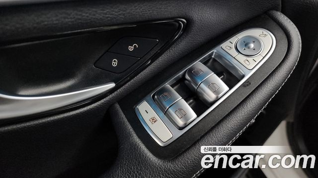 Mercedes-Benz GLC-Class 2018 — photo 30