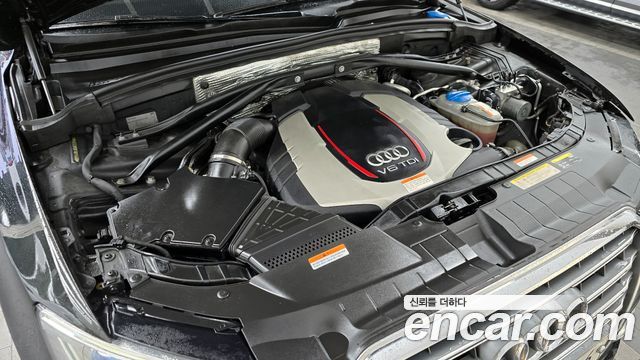 Audi SQ5 2015 — photo 6