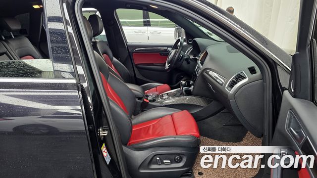 Audi SQ5 2015 — photo 12