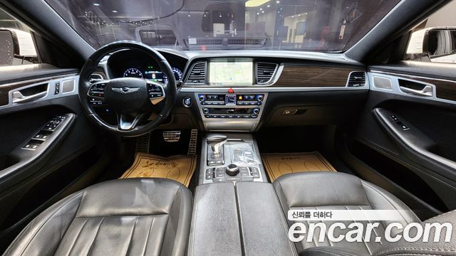 Genesis G80 2019 — photo 10