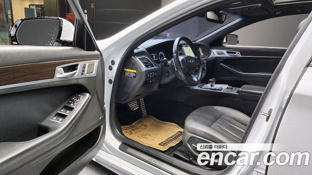 Genesis G80 2019 — photo 13