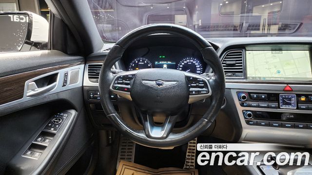 Genesis G80 2019 — photo 20