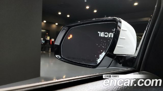Genesis G80 2019 — photo 24