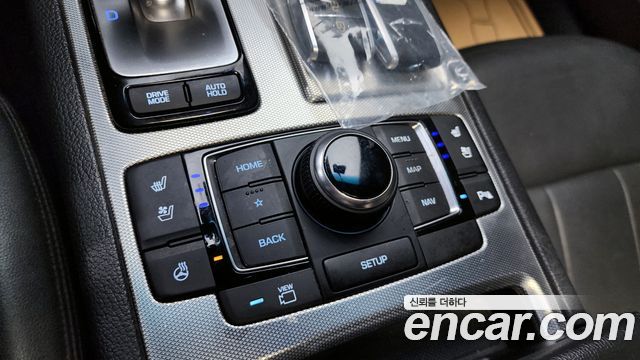 Genesis G80 2019 — photo 25