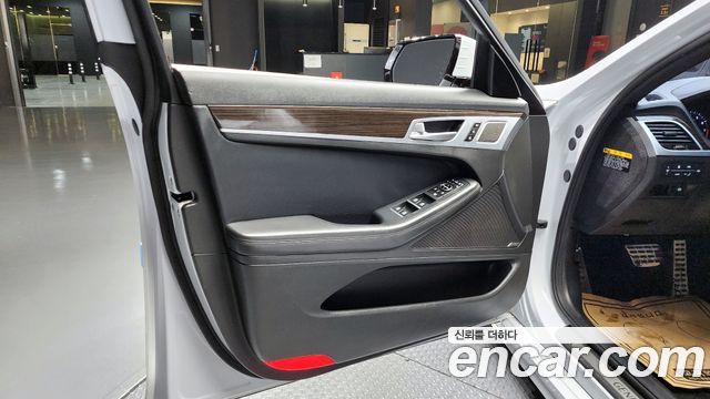 Genesis G80 2019 — photo 14