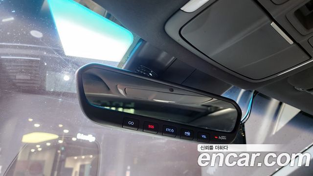 Genesis G80 2019 — photo 27