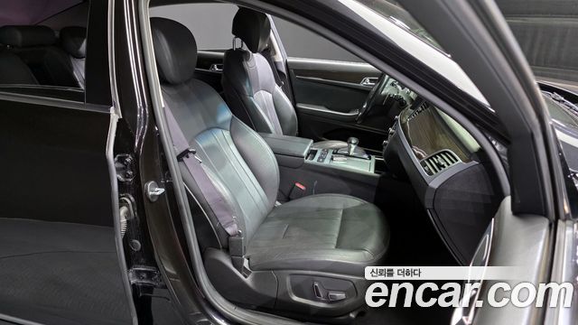 Genesis G80 2018 — photo 12