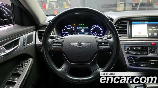 Genesis G80 2018 — photo 13
