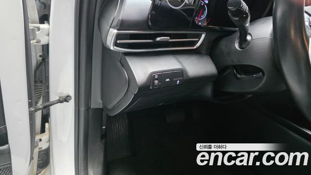 Hyundai AVANTE 2021 — photo 15