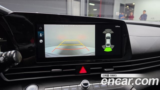 Hyundai AVANTE 2021 — photo 19