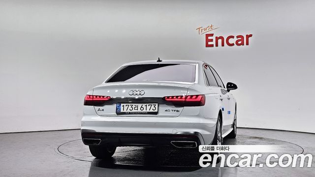 Audi A4 2021 — photo 4