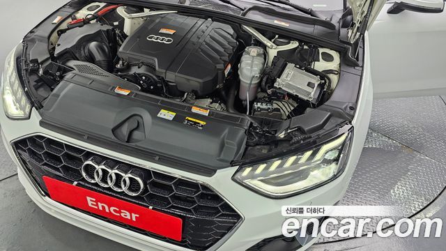 Audi A4 2021 — photo 6