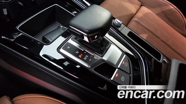 Audi A4 2021 — photo 9