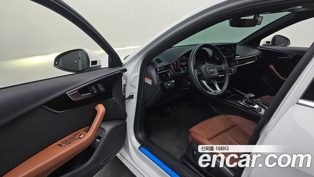 Audi A4 2021 — photo 10