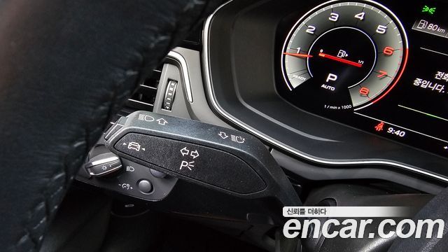 Audi A4 2021 — photo 13
