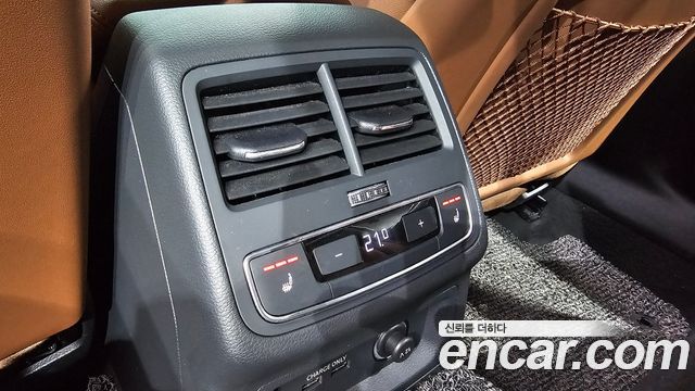 Audi A4 2021 — photo 18