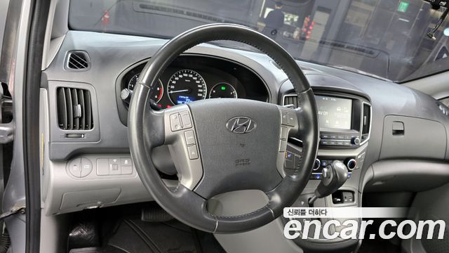 Hyundai Starex 2021 — photo 10