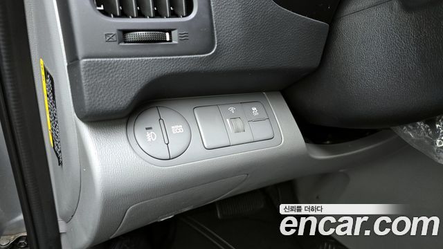 Hyundai Starex 2021 — photo 24