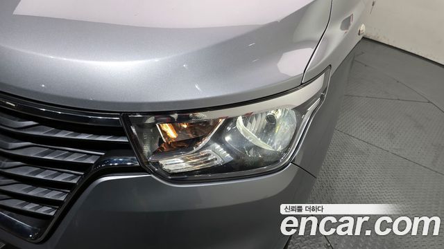 Hyundai Starex 2021 — photo 8