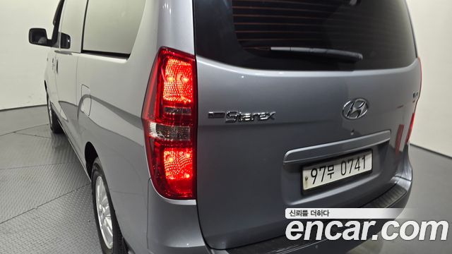 Hyundai Starex 2021 — photo 9