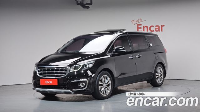 Kia Canival 2017 — photo 1