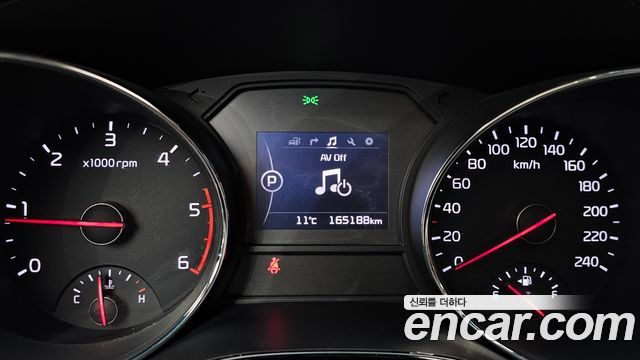Kia Canival 2017 — photo 11